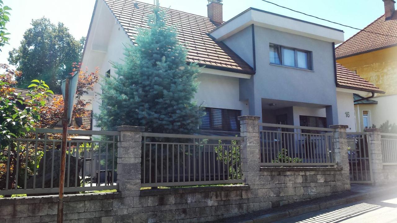 Emma - Free Parking, Ac, Wifi Apartment