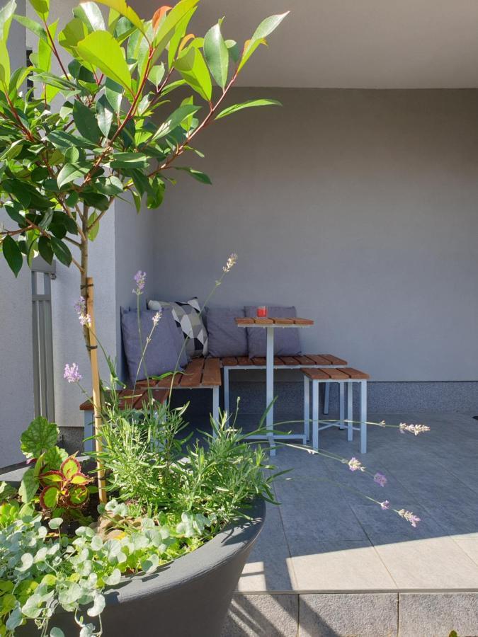 Emma - Free Parking, Ac, Wifi Apartment