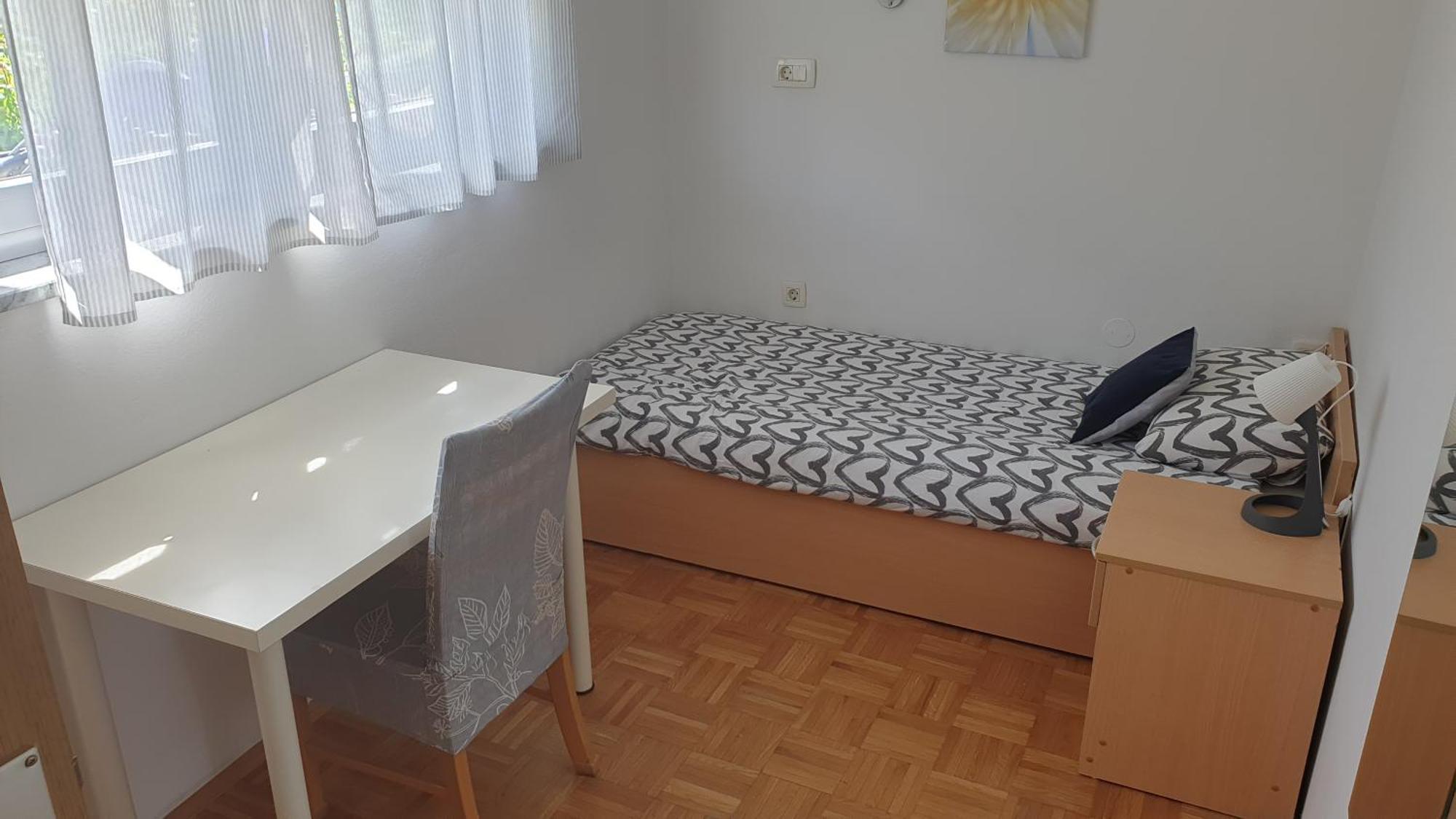 Emma - Free Parking, Ac, Wifi Apartment